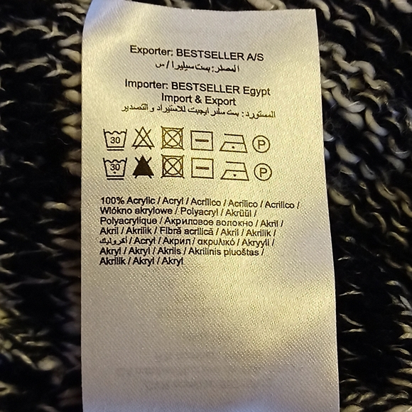 Jacqueline de Yong Women's Black/Gray Marled Turtleneck Knit Sweater - Picture 15 of 16